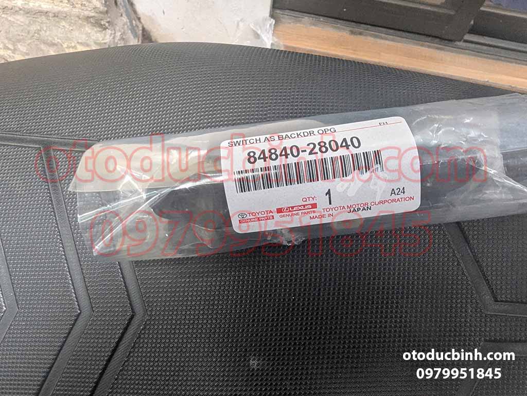 Công tắc mở cốp sau Toyota Yaris, LAND-LX570-RX350