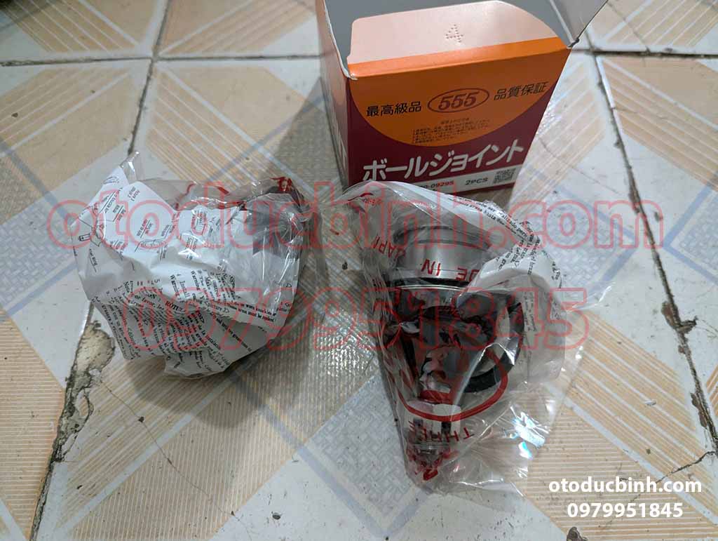Rotuyn càng A trên Toyota Innova 2005-2015