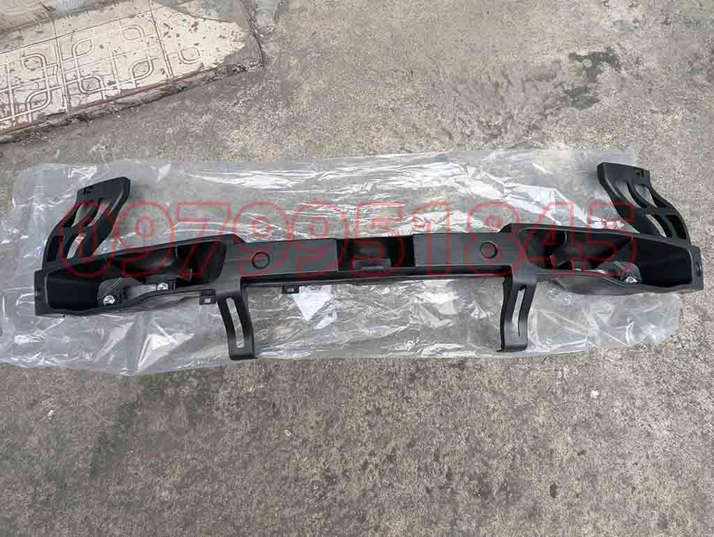 Xương đỡ cản sau Hyundai Getz