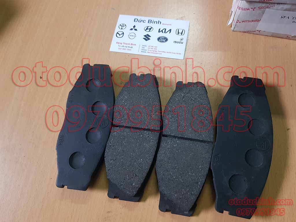 Má phanh trước Toyota Crown 1991-2000