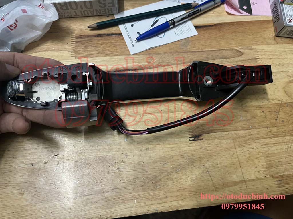 Tay mở cửa ngoài Honda City 72140t9ay21