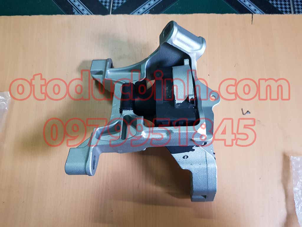 Chân máy trước phải Mazda 6, CX5 2.0 2012-2016