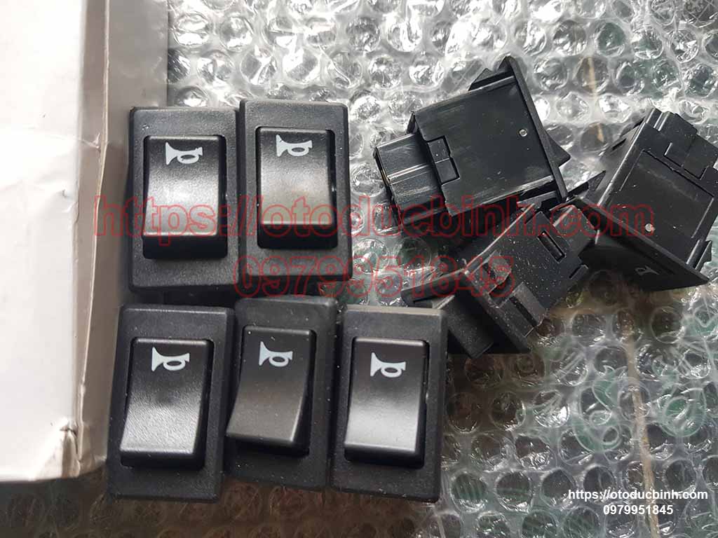 Công tắc còi 2 chân Công tắc còi 2 chân
