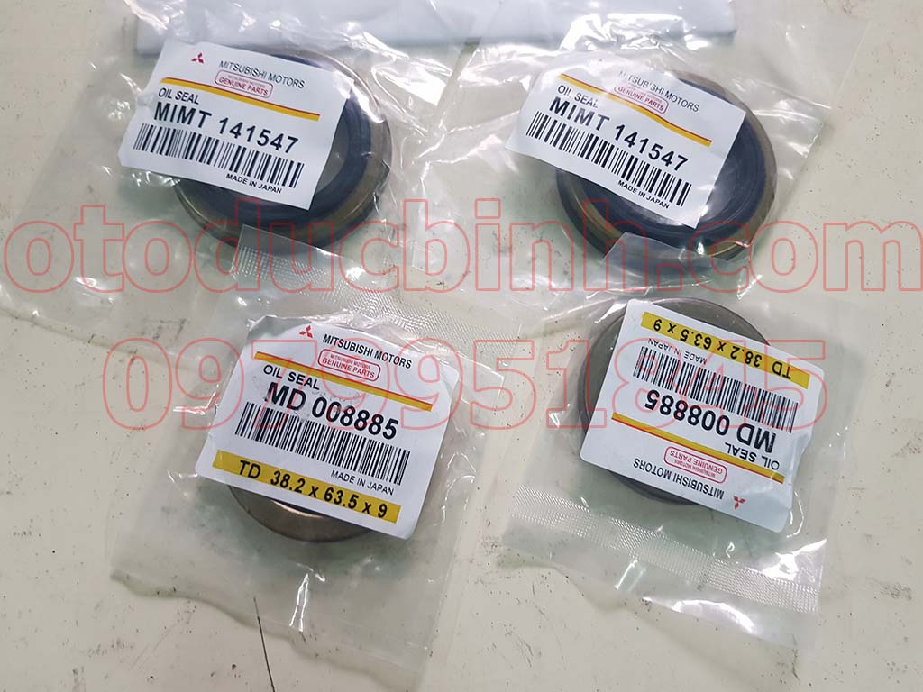 Phớt chặn dầu moay ơ bánh sau Mitsubishi Jolie MD008885, MITI141547