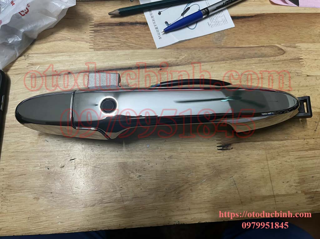 Tay mở cửa ngoài Honda City