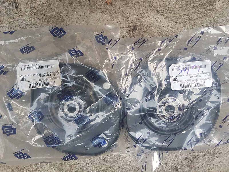 Bát bèo trước Daewoo Lanos