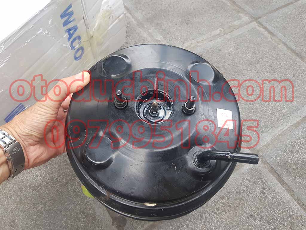 Bầu trợ lực phanh Hyundai Starex 586104A320