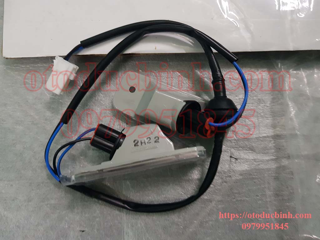 Đèn soi biển số Hyundai Santafe 2006-2008 925012B000