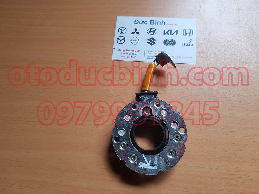 Than đề, máy phát Hyundai Porter 42620BRUSH