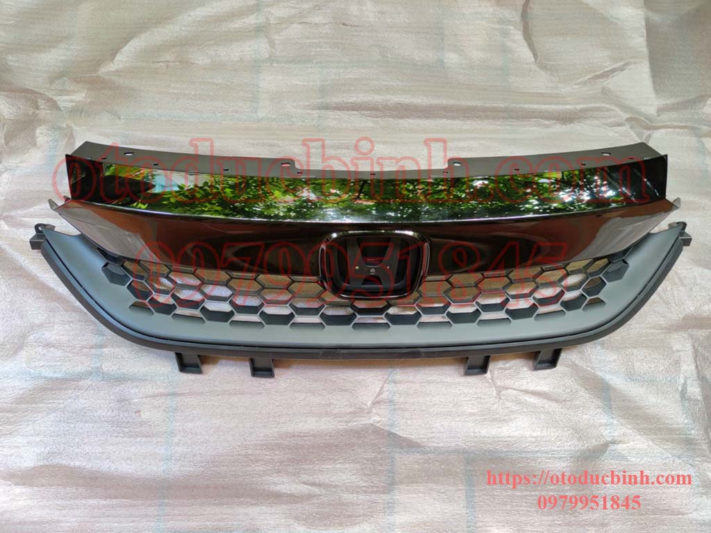 Ốp mạ trên mặt ca lăng xe Honda City 2021-2022 m-201121-5