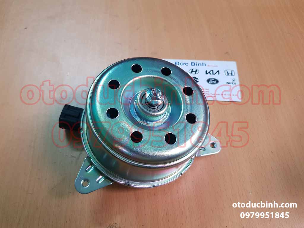 Mô tơ quạt két nước Nissan Maxima, Livina