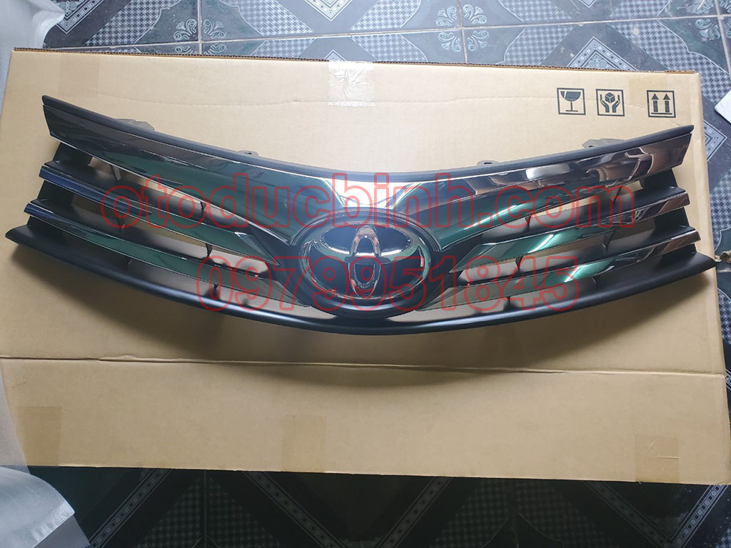Mặt ca lăng Toyota Corolla Altis 2012-2016