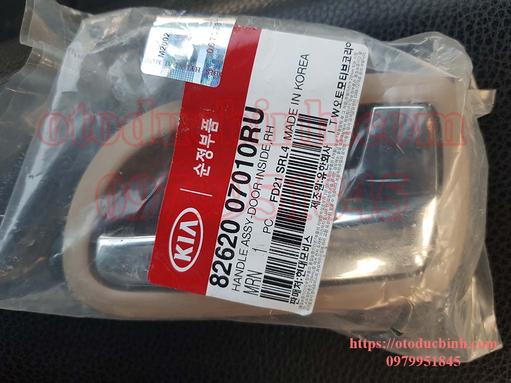 Tay mở cửa trong Kia Morning 2005-2010