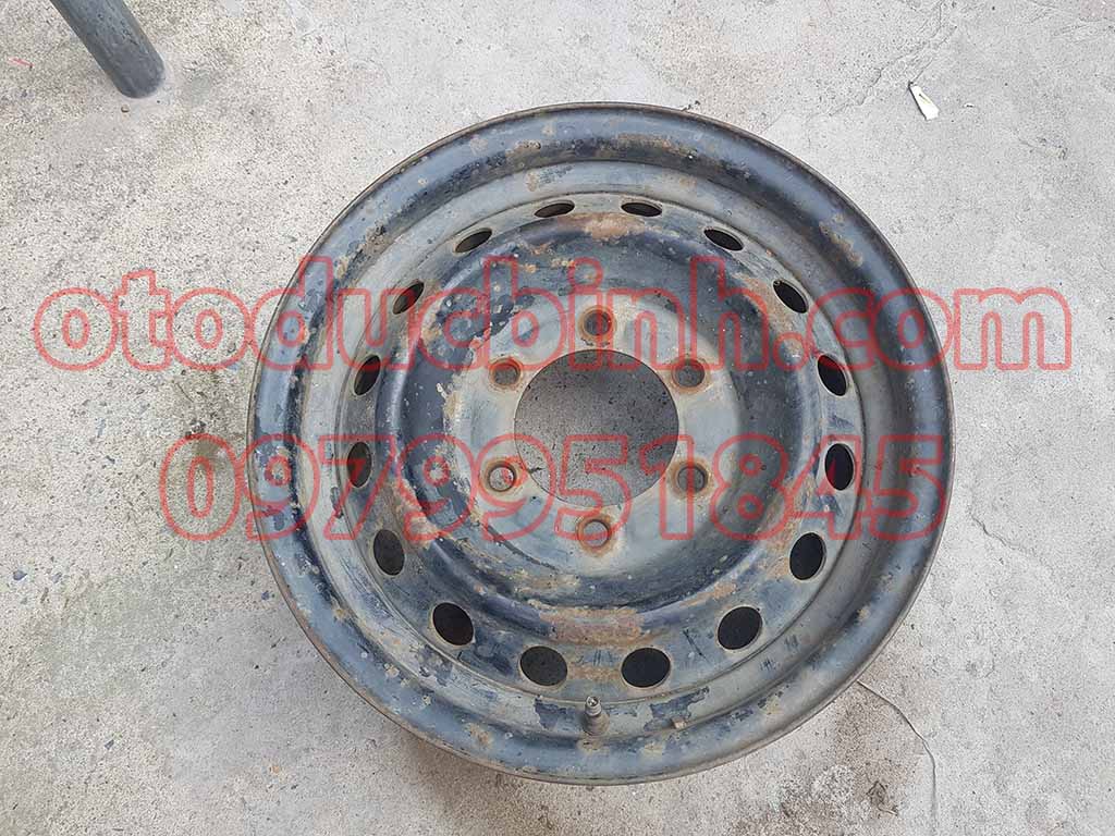 Lazang Toyota Hiace bãi