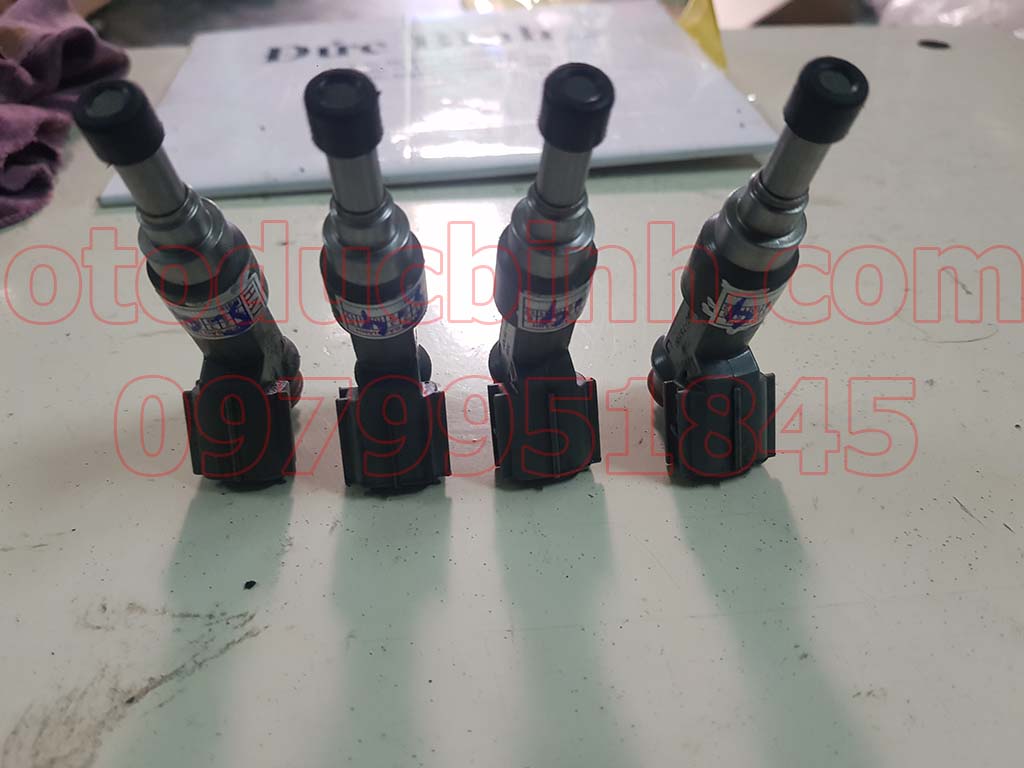 Kim phun Toyota Innova, Hiace, Fortuner, Prado máy xăng 2320979155