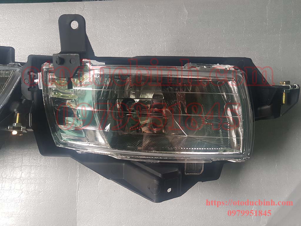 Đèn gầm Toyota Innova 2006