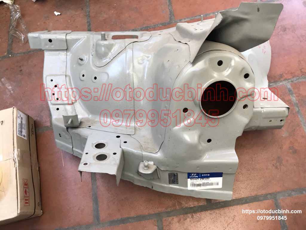 Trụ bắt giảm xóc trước Hyunda Santafe 2012-2015