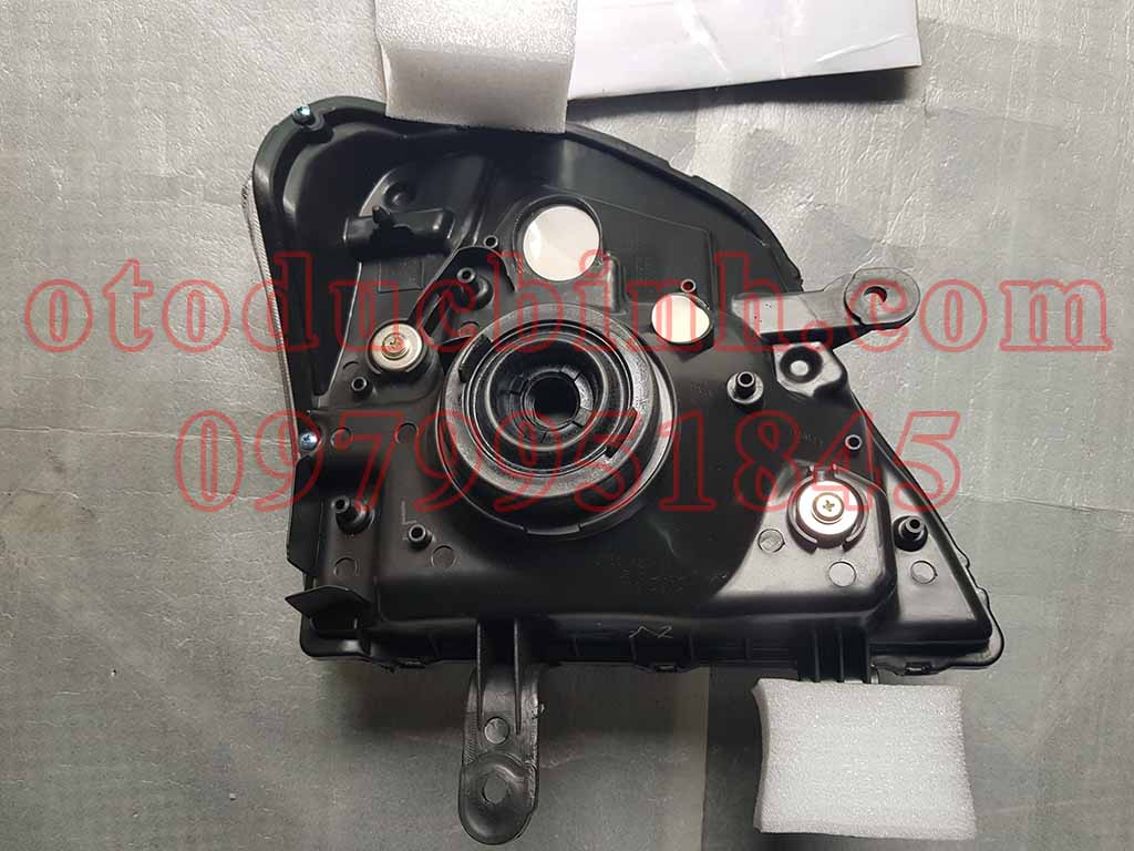 Đèn pha Isuzu Dmax 2002-2006 20B435A56F
