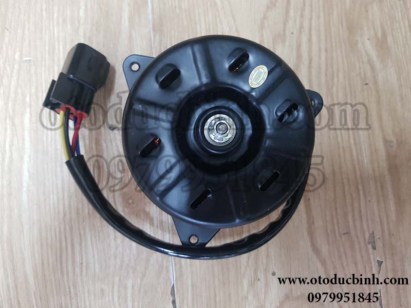 Mô tơ quạt két nước Suzuki 5 tạ, 7 tạ, Thaco 750 4 giắc