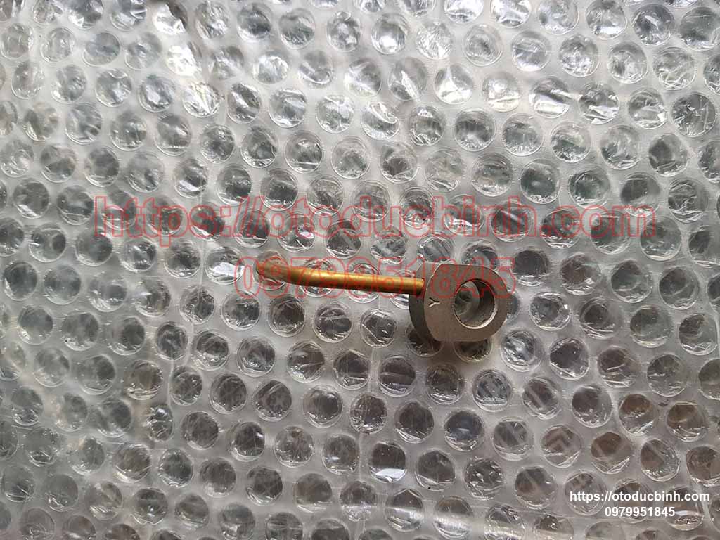 Vòi phun dầu xi lanh động cơ Thaco Ollin