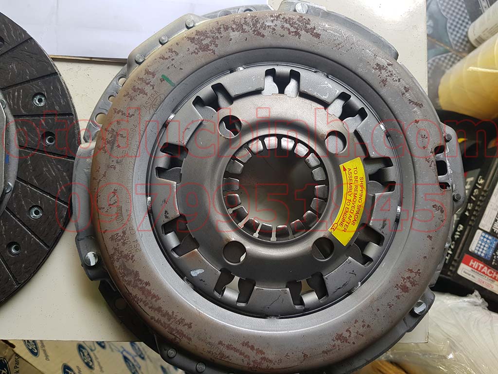 Bàn ép lá côn Ford Transit 2008-2011