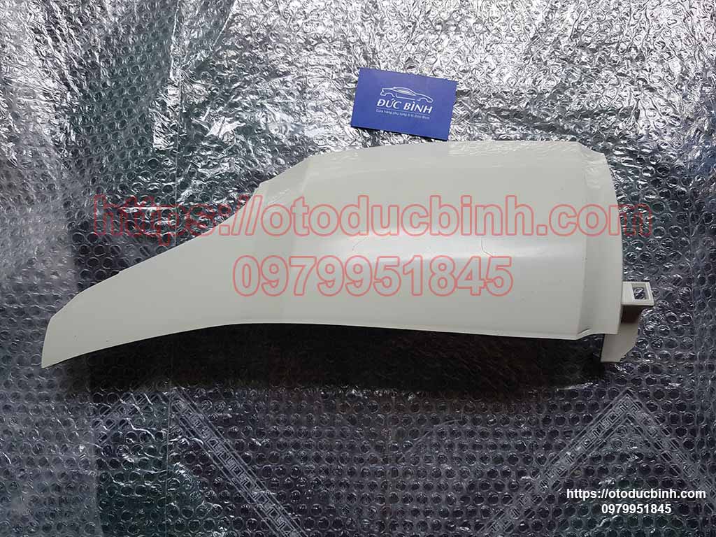 Ốp trán hay ốp gò má Hyundai Mighty, HD65, HD72, HD78