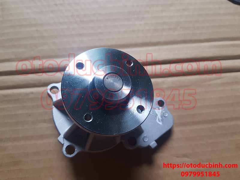 Bơm nước Nissan Urvan GWN05A