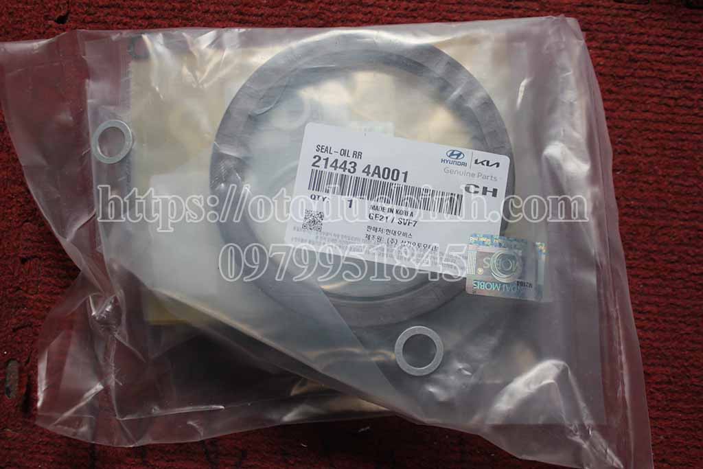 Phớt đuôi trục cơ Hyundai Starex, Porter 2, Kia Bongo 3 214434a001