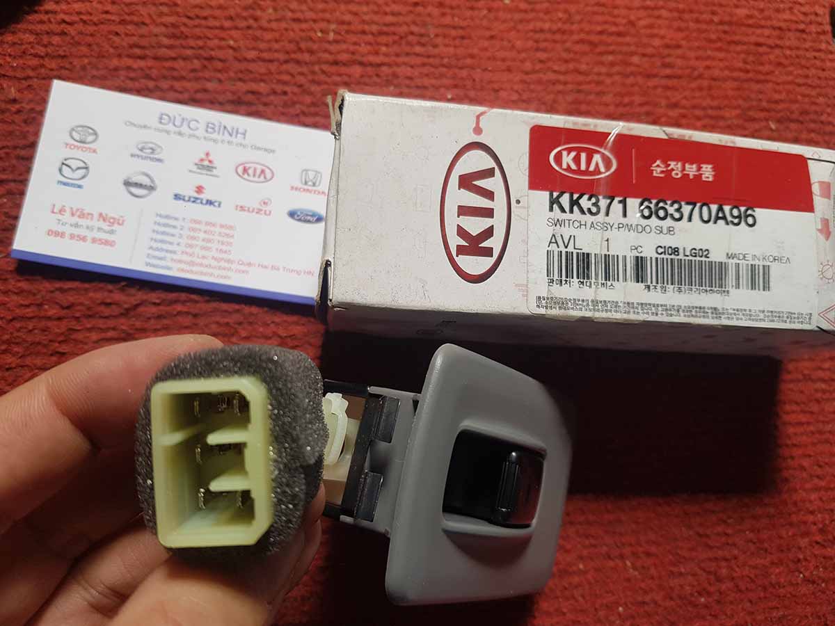 Công tắc kính xe Kia Frontier kk37166370a96