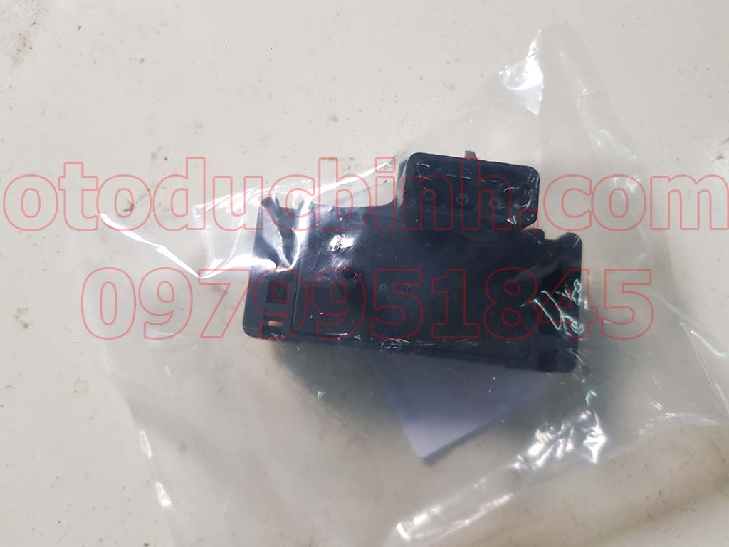 Cảm biến khí nạp cổ hút Daewoo Lanos 12569240