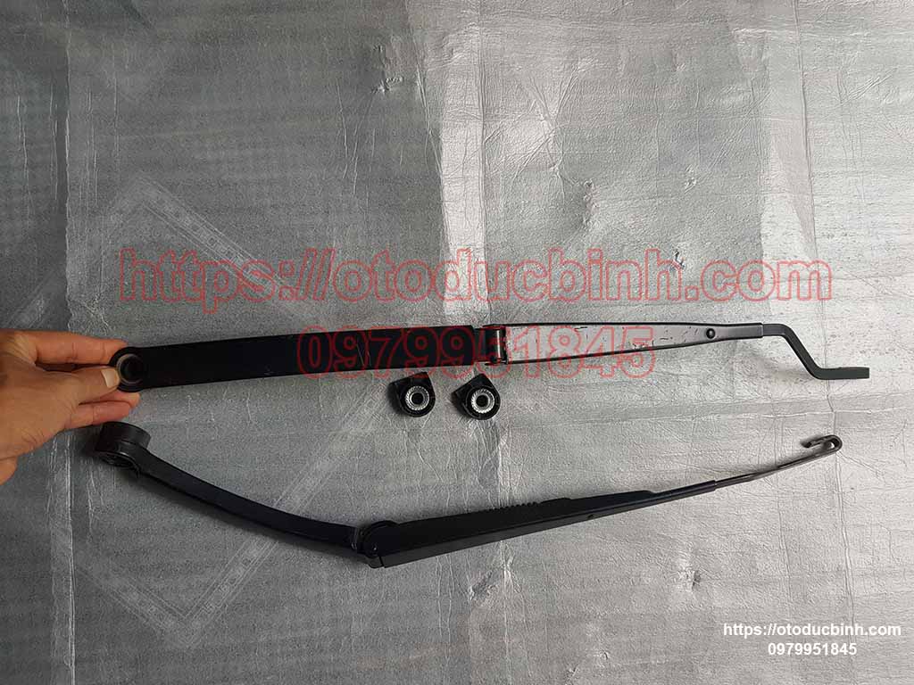 Đôi cần gạt mưa Toyota Hilux Đôi cần gạt mưa Toyota Hilux