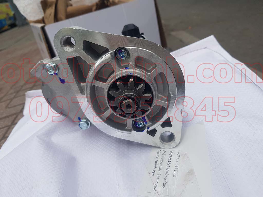 Củ đề Toyota Hiace máy dầu, Fortuner