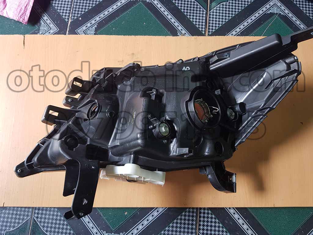Đèn pha Nissan Navara 2014-2018 ( không bi ) 20E763052B