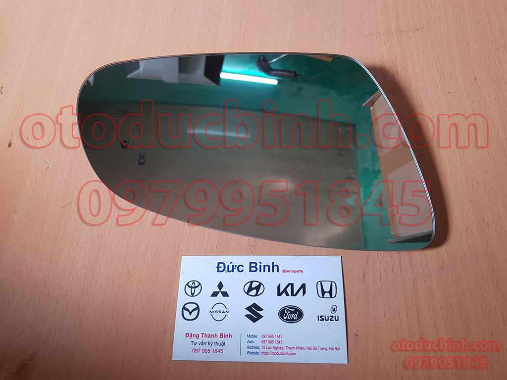 Mặt gương chiếu hậu Hyundai Kona 87621J9010