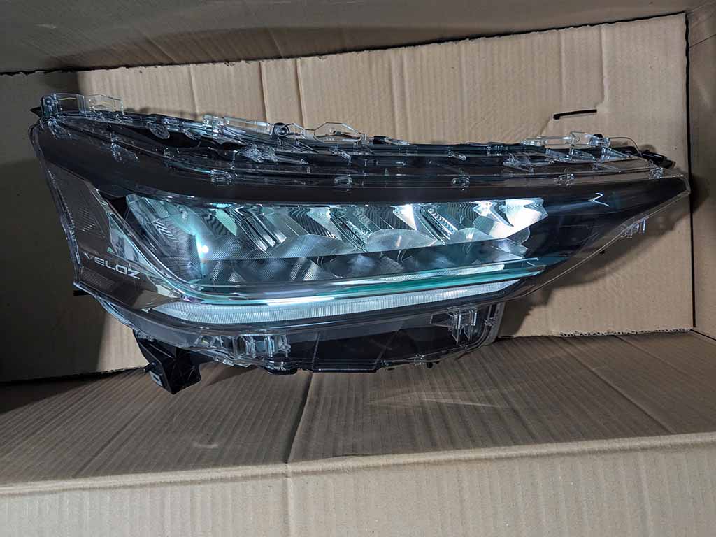 Đèn pha Toyota Veloz 2022-202X