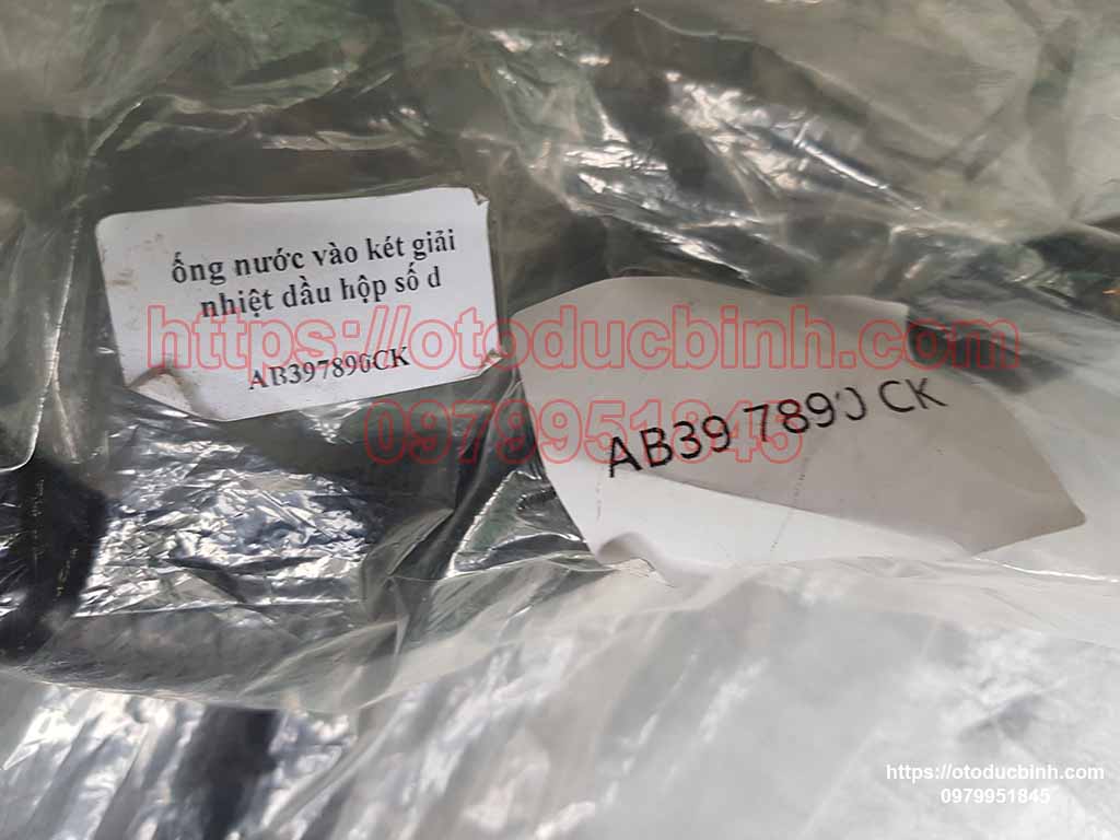 Tuy ô nước sưởi xuống két giải nhiệt dầu Ford Ranger AB397890CK