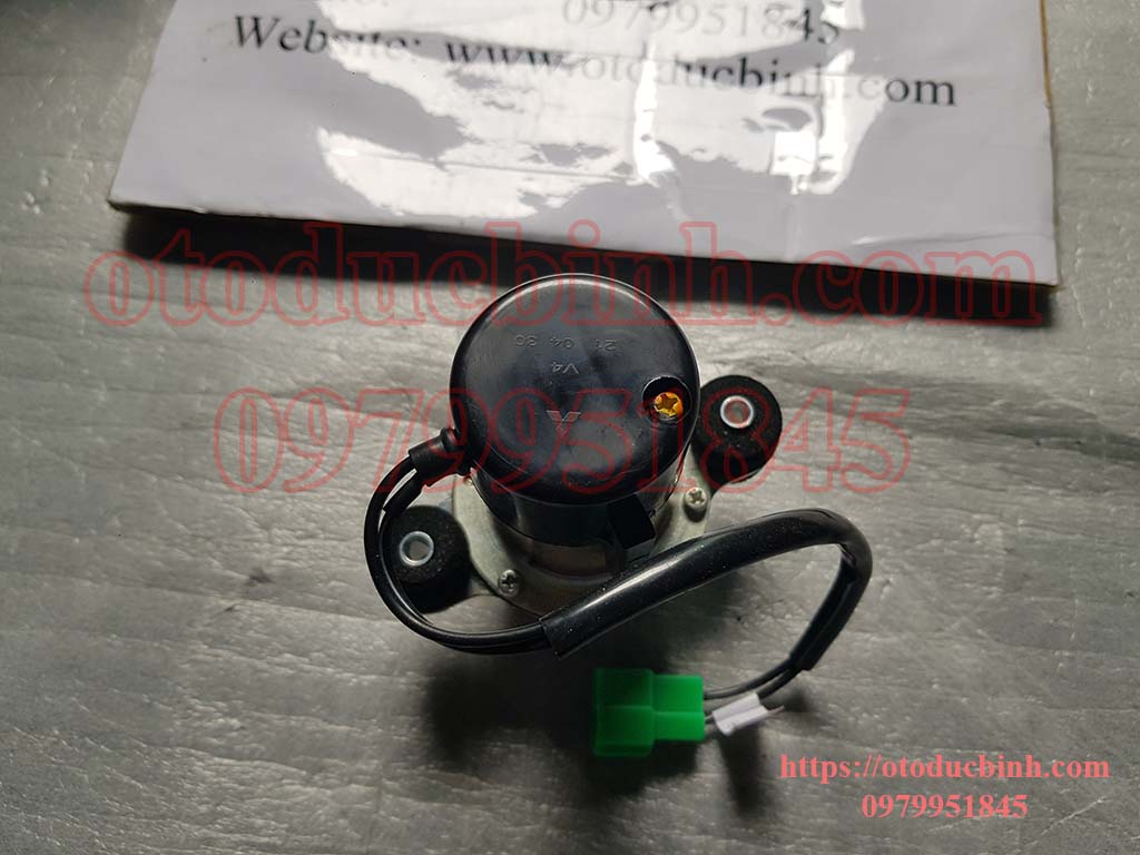 Bơm xăng Suzuki 5 tạ ( bơm đứng ) tdn2203