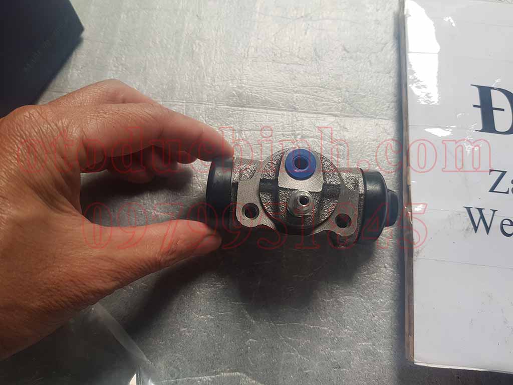 Xy lanh dlu heo thắng phanh sau hayToyota Innova