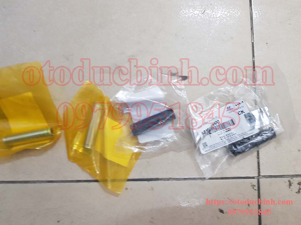 Chốt gông phanh trước trên Kia Morning 2005-2010