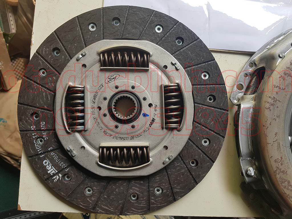 Bàn ép lá côn Ford Transit 2008-2011 6C117540DE