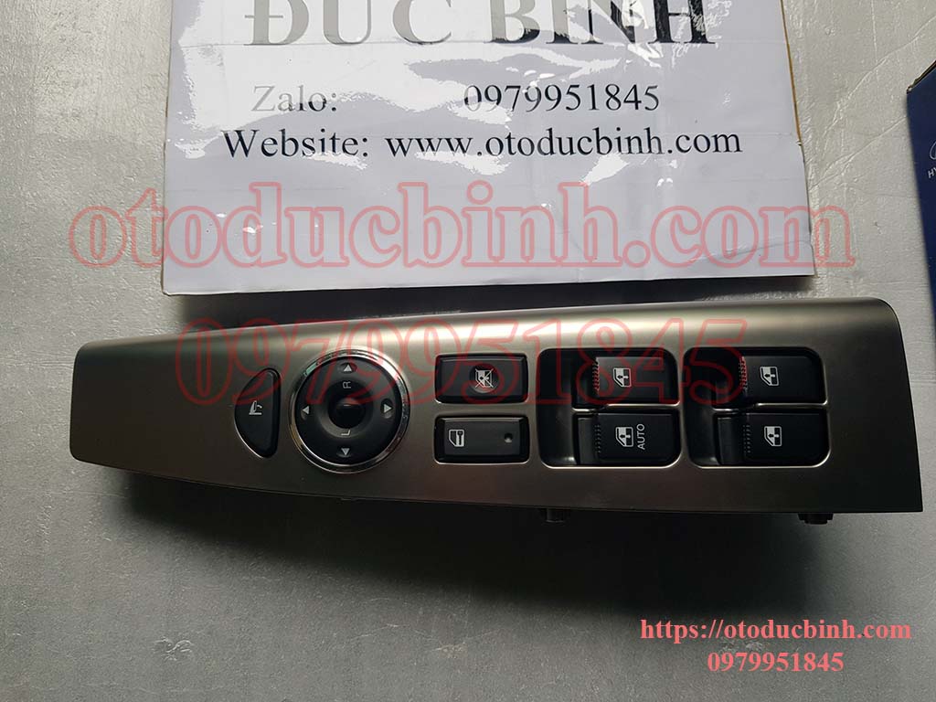 Công tắc nâng kính tổng Hyundai Santafe 2006-2012