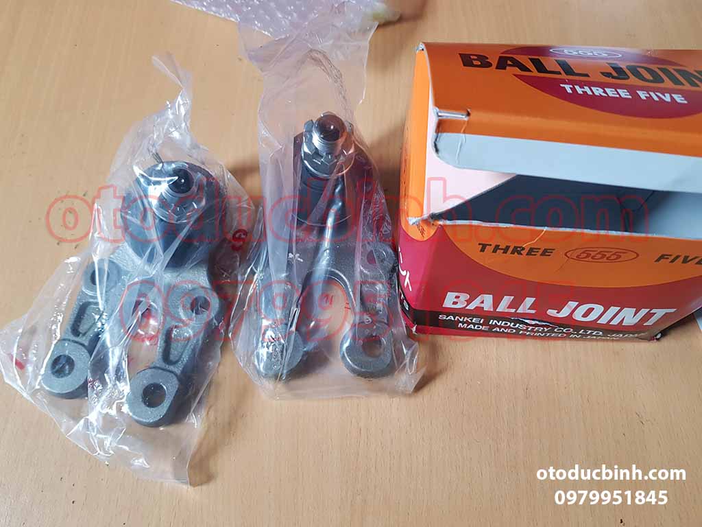 Rotuyn trụ đứng dưới hay Rotuyn càng A dưới Toyota Hiace 2005-2019