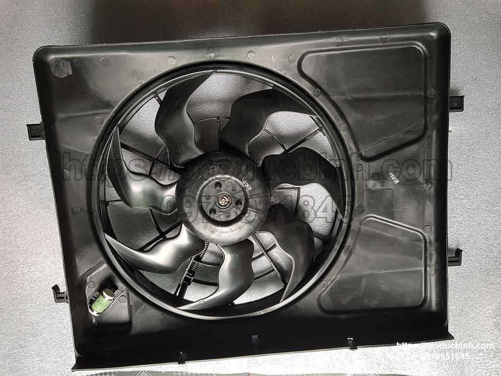 Quạt két nước Hyundai i30, Avante 253802H020