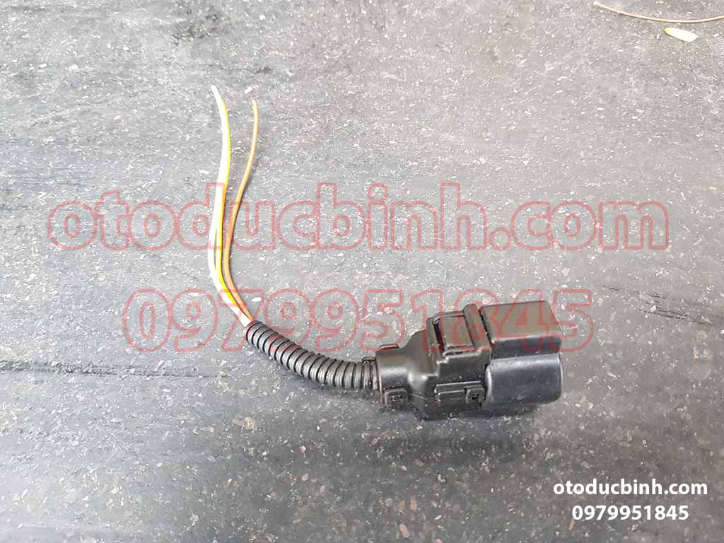 Đầu giắc cắm sâu công tơ mét Kia K165, K2700, K3000 bãi