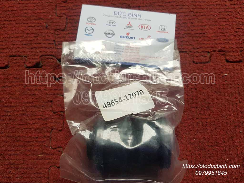 Cao su càng A nhỏ Toyota Vios