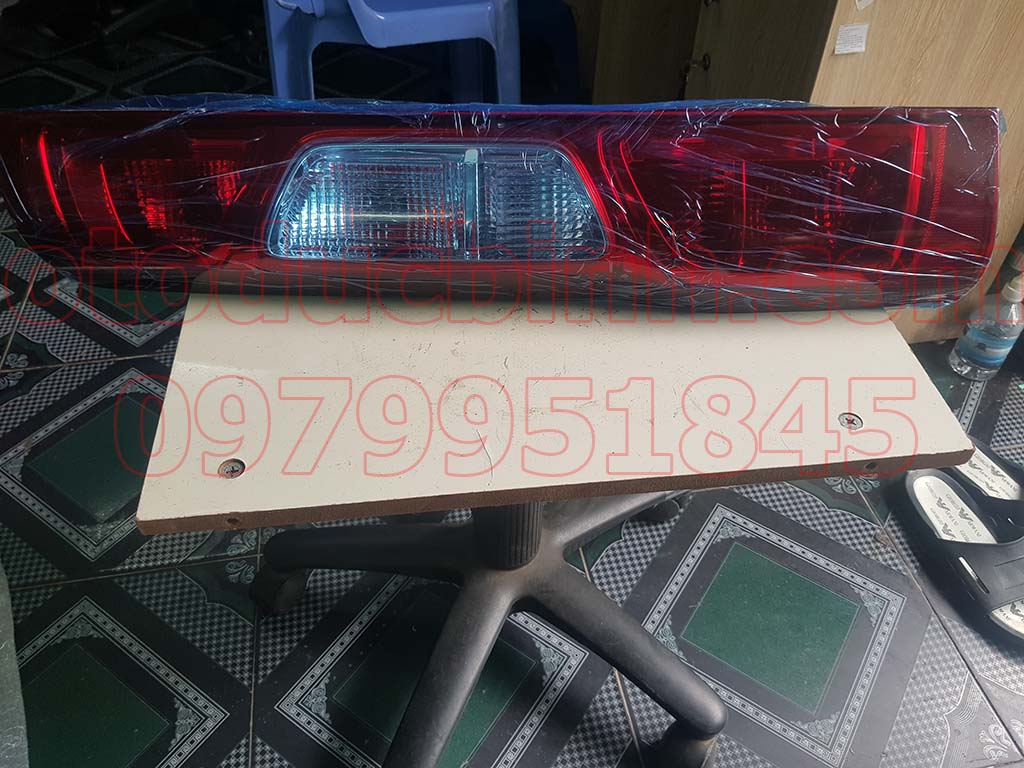 Đèn hậu Ford Transit 2012 - 2021