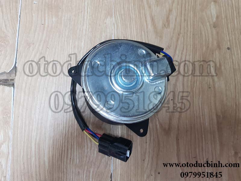 Mô tơ quạt két nước Suzuki 5 tạ, 7 tạ, Thaco 750 4 giắc 17120-61J10-000