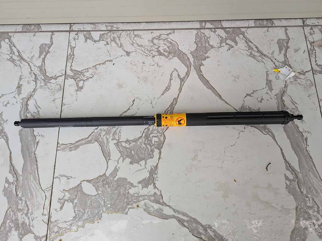 Ty chống cửa hậu Lexus GX460 - Prado 2010-2016