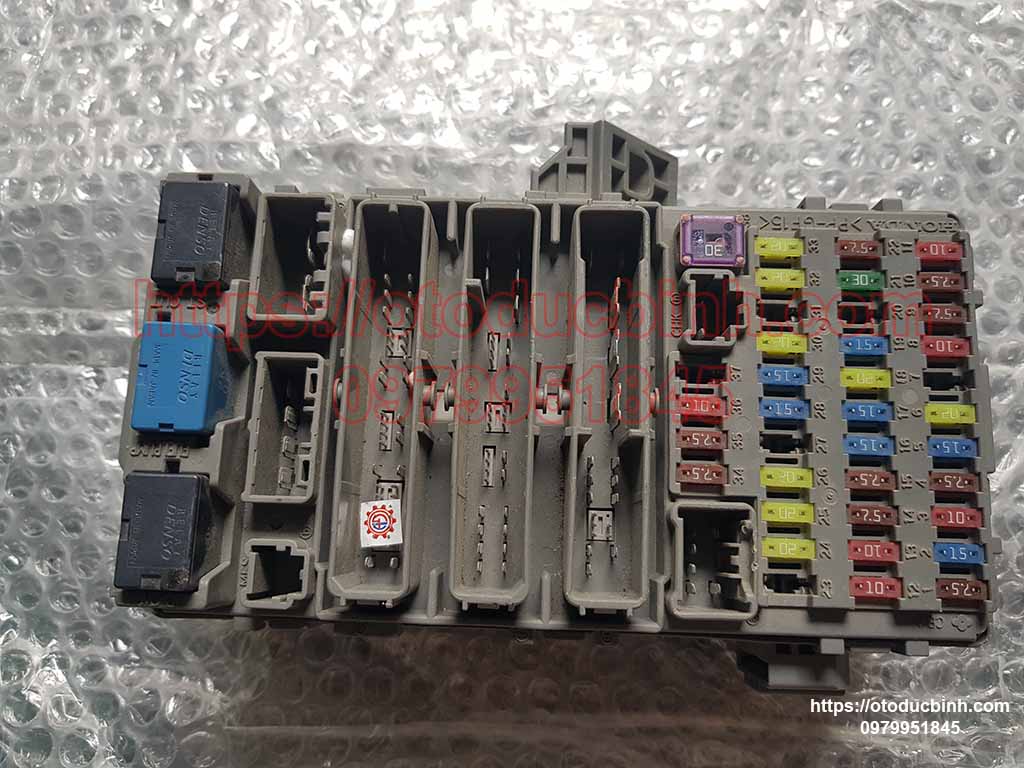 Hộp cầu trì điện Honda CRV