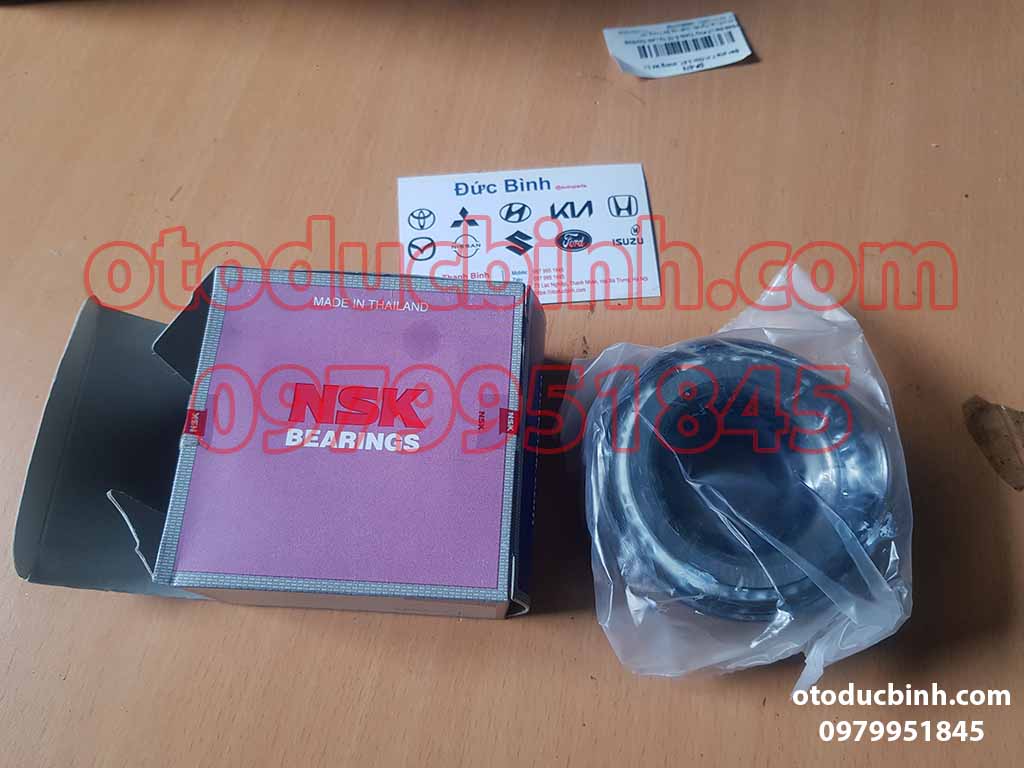 Bi moay ơ trước Toyota Innova